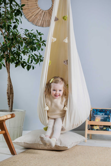 Cocoon Hammock "Cream Tassel"