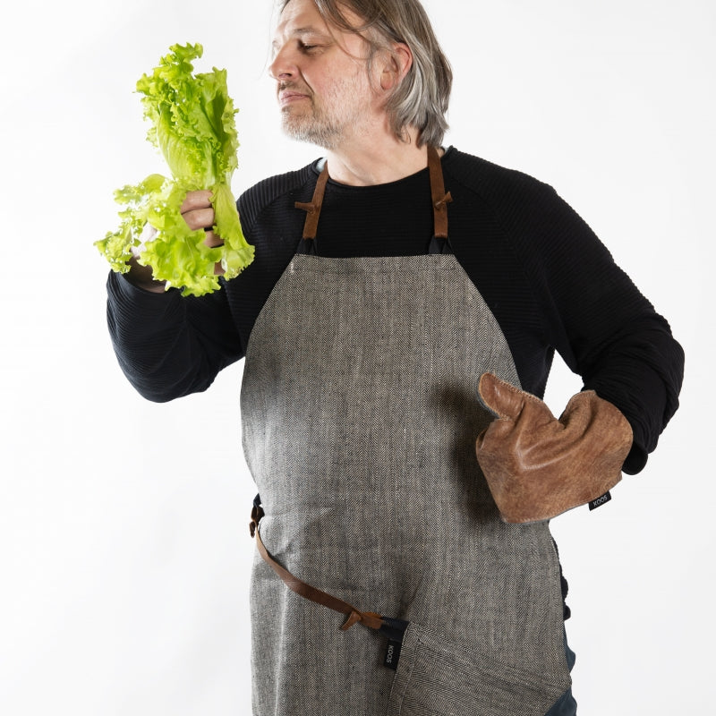 Linen Apron with Leather Details