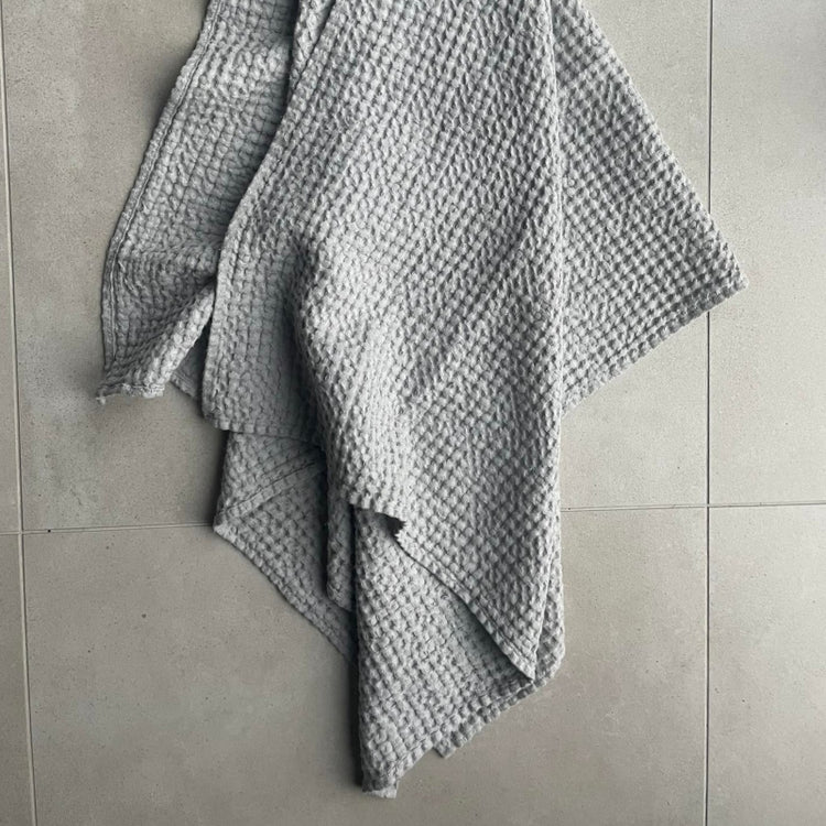 Big Linen Towel - Gray Waffle Fabric