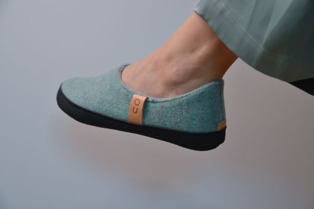 TOKU Budapest Slippers - Mint green