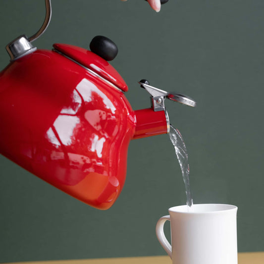 La Cafetière Kettle with Whistle - Red, 2 Liters