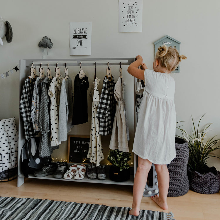 Toddlers Clothing Rack for Hangers