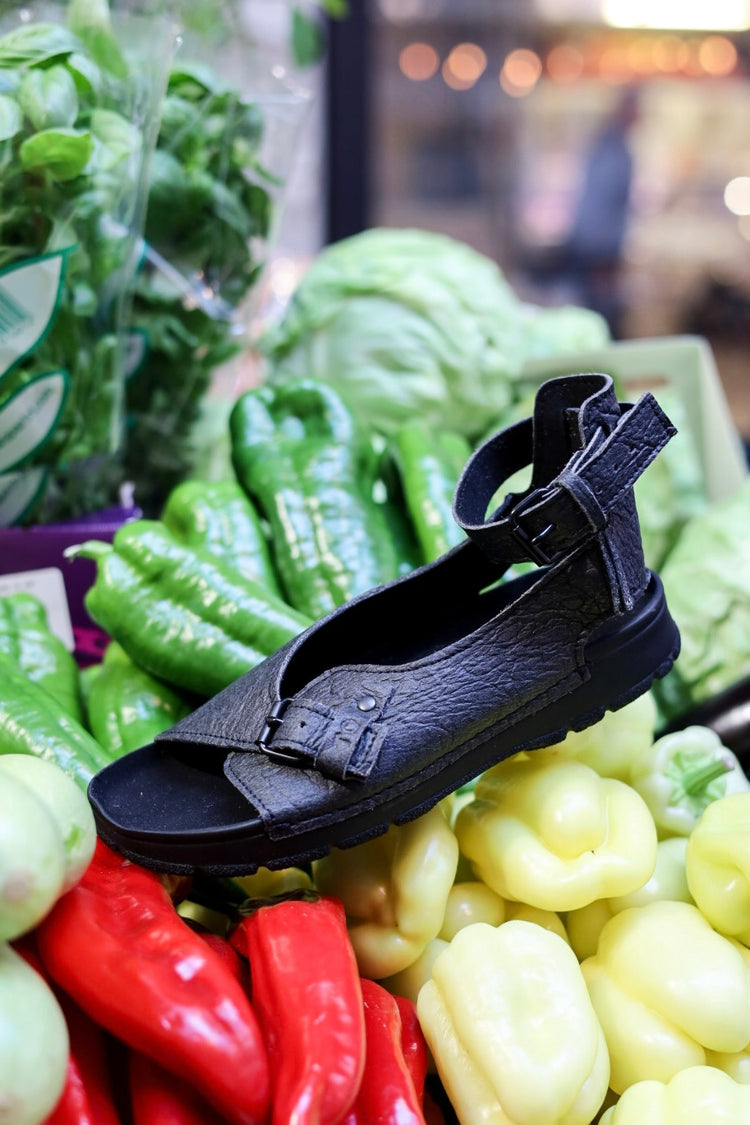 TOKU Athens Vegan Sandals - Black