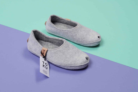 TOKU Budapest Slippers - White